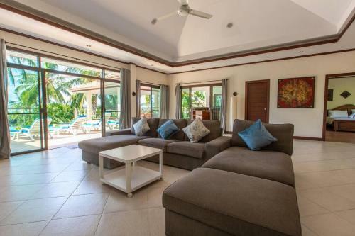 Family 3 Bedrooms Villa With Sea View
