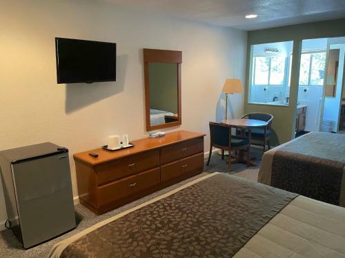 Murphey's Motel Llc