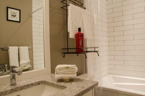 Victoria Old Town One Bedroom Apartment