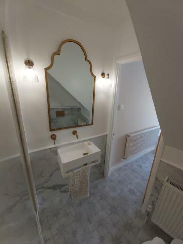 Apartamento Courtyard House - Boutique Stay, Sleeps 2 - Bruton