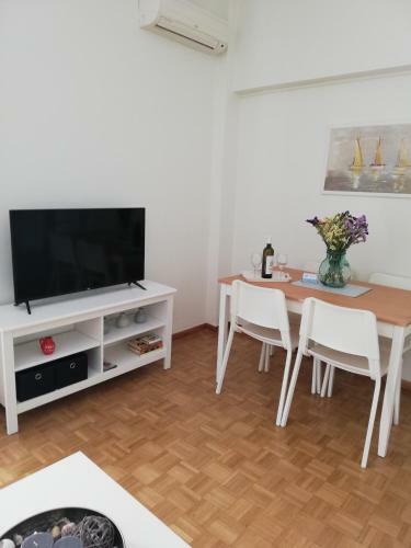 Old Town Stay Furnished Apartment