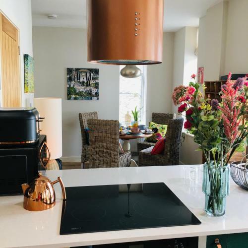 The Art Attic A Stylish Boutique Apartment