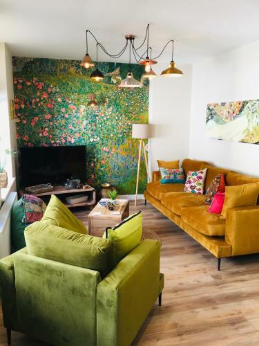 The Art Attic A Stylish Boutique Apartment