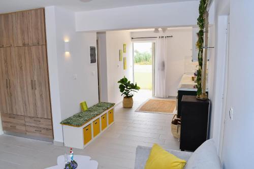 Lambisea Apartment 2