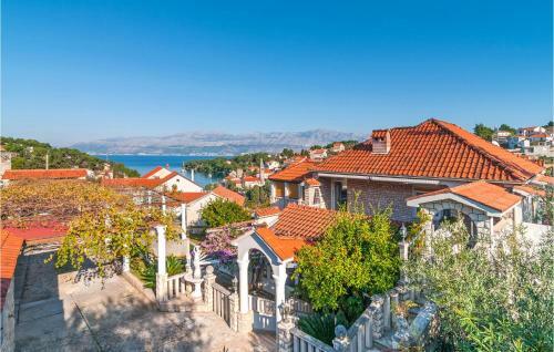 Stunning Apartment In Splitska W/ 1 Bedrooms