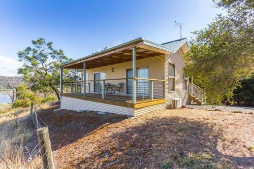 Apartamento Tranquility Gardens Cabin Retreat 1 Bedroom