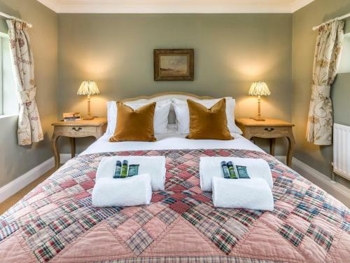 Pass The Keys Charming Country Cottage With Spectacular Views