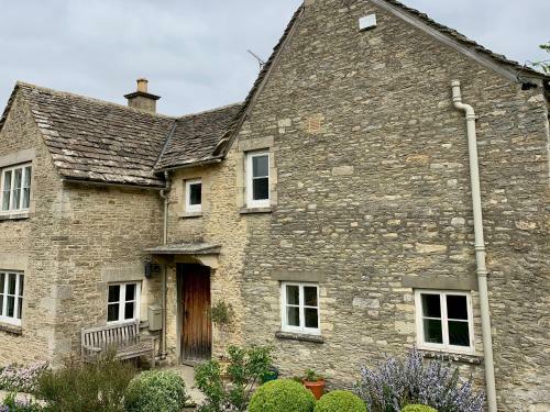 Manor Cottage