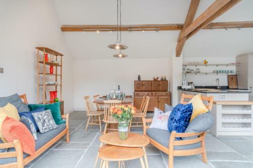 The Barn At Kington Grange