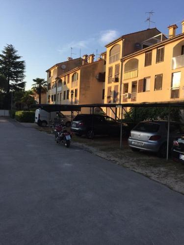 Apartments With A Parking Space Novigrad - 19678