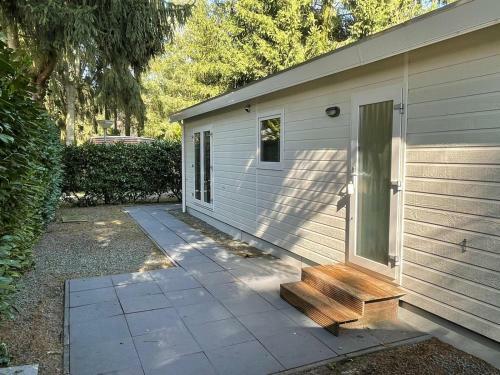 Ruim En Fris Chalet Aan de Bosrand