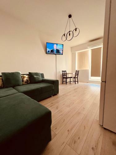 Lovely Simple And Classy - 2 Rooms Apartment