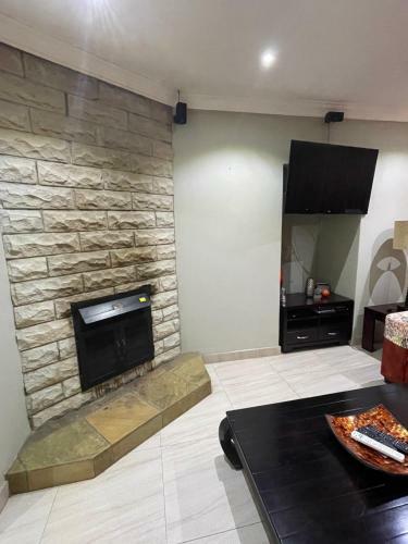 Cathkin House: Luxury 3 Bedroom Villa With Jacuzzi And Pool