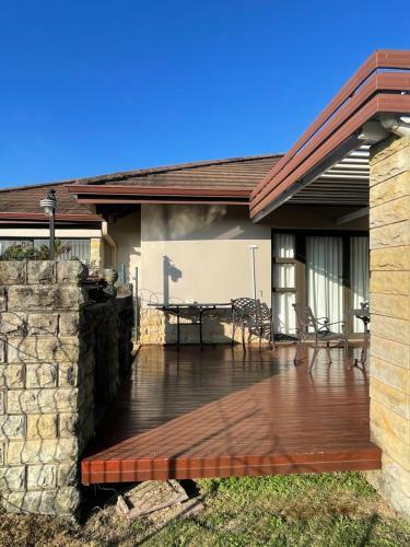 Cathkin House: Luxury 3 Bedroom Villa With Jacuzzi And Pool