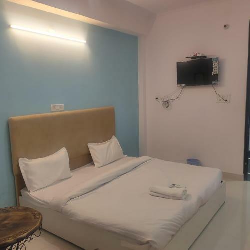 Hotel Holiday Inn By Wb Inn