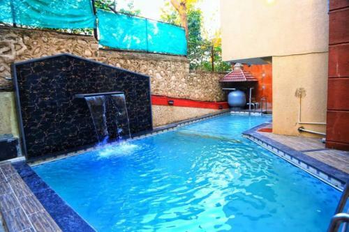 Ad Villas