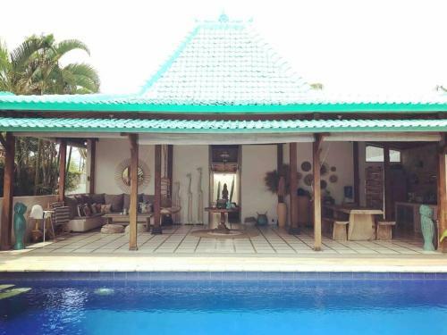 Desa Naga Villa