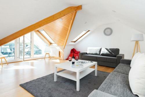 Sea-renity, Stunning Beach House With Coastal Views