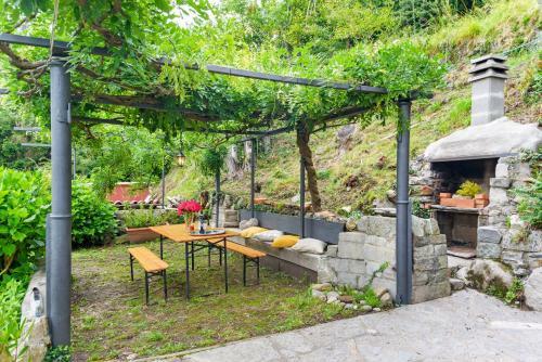 Apartamento Como Lake Cosy Flat With Garden And Parking