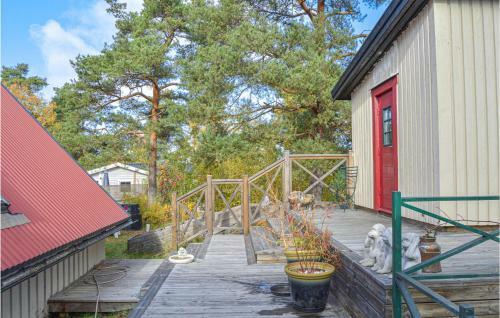 Nice Home In S�dert�lje With Wifi