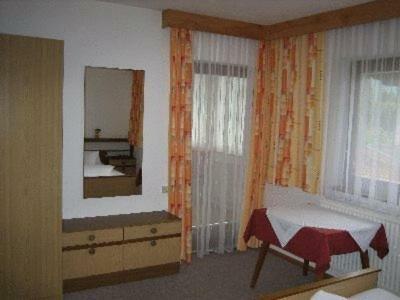 Hostal Ferienwohnungen P�tscher