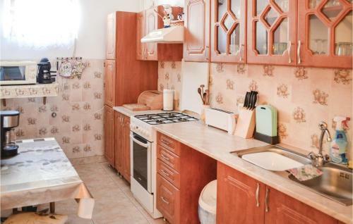Holiday Home Majus Utca-balatonlelle