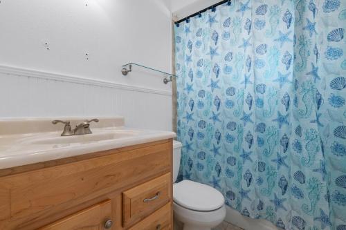3 Bedroom Pool Home Less Than 5 Miles To Beaches Home