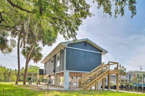 Newly Remodeled Gem On Homosassa River Canal!