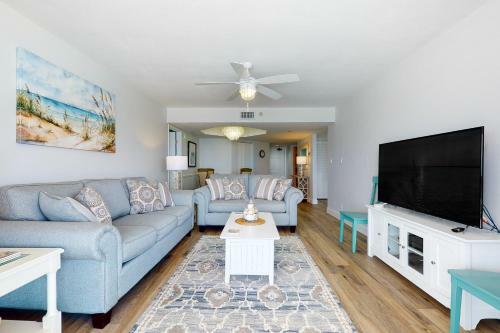 Crescent Beach Club I 14f