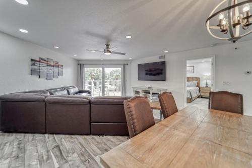 Beach Cottage 1206