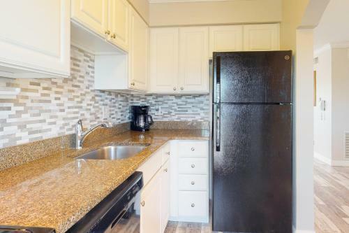 Barefoot Beach Resort A209