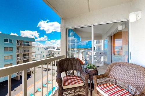 Water View 402