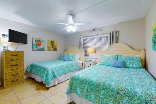 Beach Cottage 1408