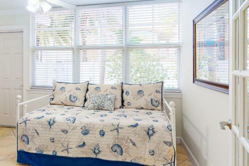 Barefoot Beach Resort F104