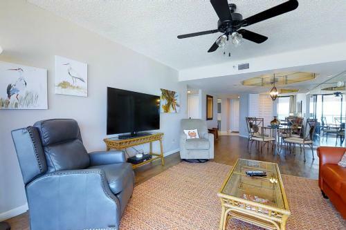 Crescent Beach Club II 6f