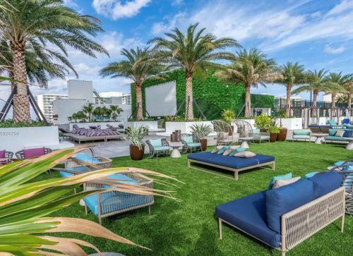 5 Amenities Wrap Around Balcony 2br Insane Amenities