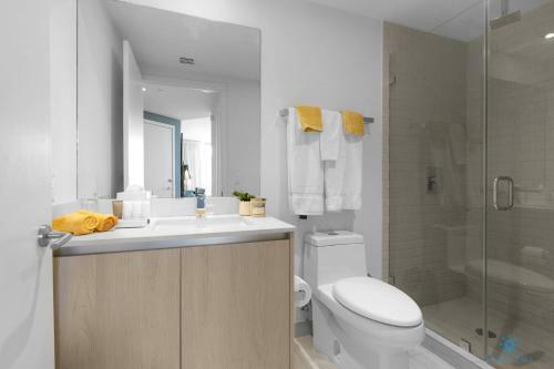 5 Amenities Wrap Around Balcony 2br Insane Amenities