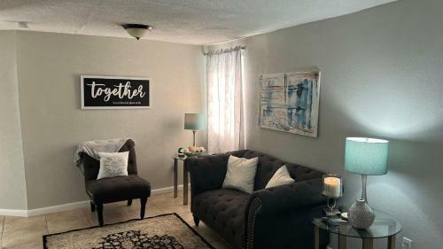 Apartamento Cozy Two Bedroom Unit In A Great Location!