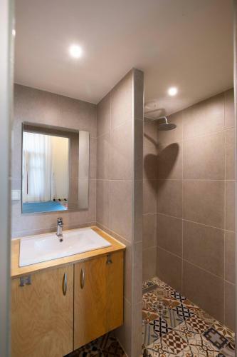Byblos Villa Walking Distance To Everything W/heated Pool & Bbq