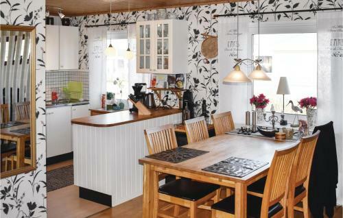 Three-bedroom Holiday Home In Vilsharad