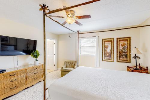 Bungalow By The Sea Unit B