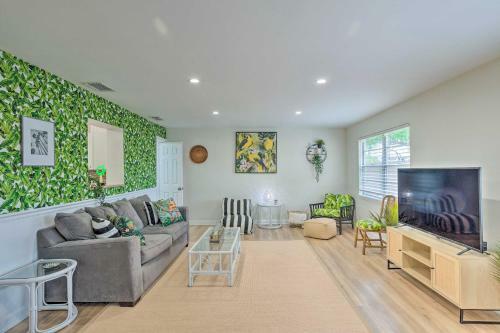 Family-friendly Florida Home With Plunge Pool!