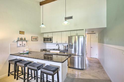 Apartamento Coastal Condo With Pool Access Less Than 1 Mi To Beach!