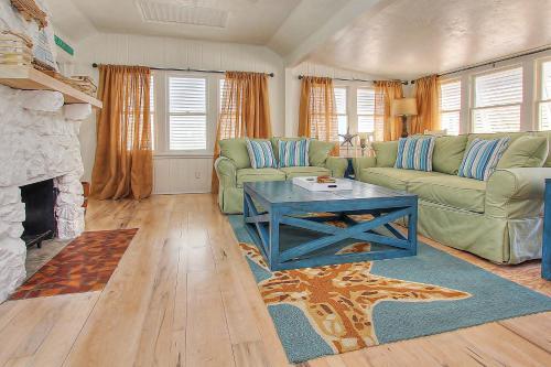 Seaspray Beach Cottage B
