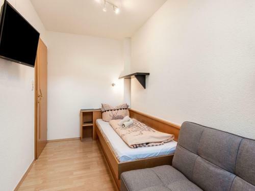 Spectacular Apartment In L�ngenfeld With 3 Balconies