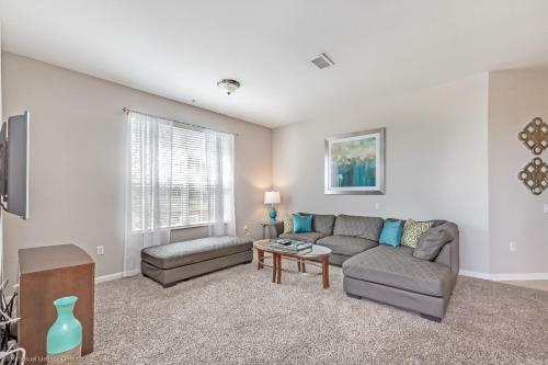 Apartamento Deluxe Condo Wlakeview, Minutes From Universal
