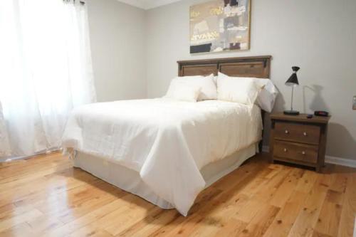 Atlanta Unit 2 Weekend Getaway Private Bedroom 2 With Private Bathroom