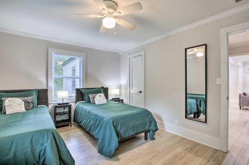 Updated Atlanta Home With Yard, Patio And Grill!