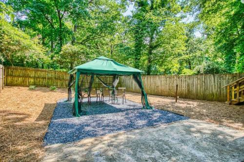 Amazing. 3bd 2ba +selfie Room. Close To Downtown Atl