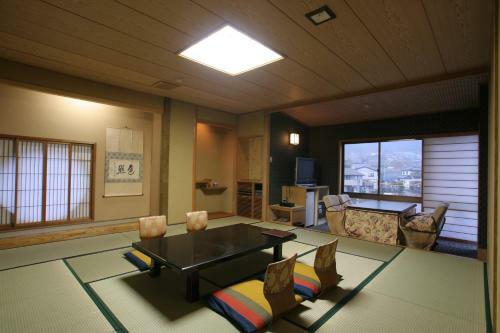 Tsuki No Shizuka